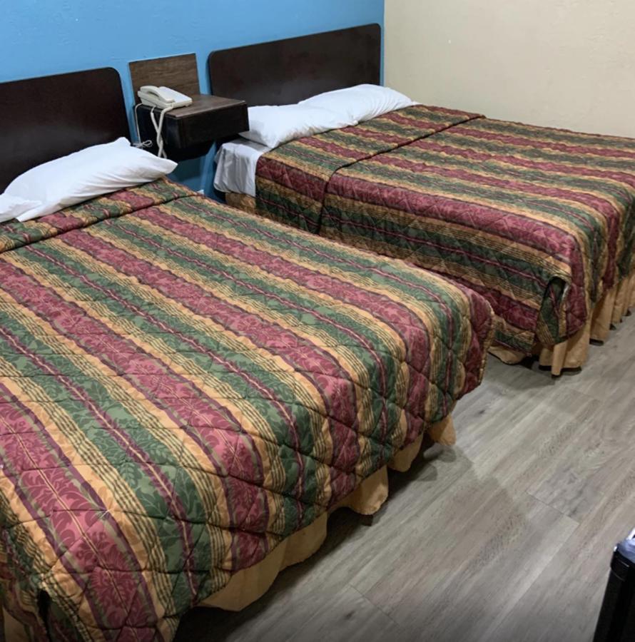 费尔蒙特市 皇家休闲旅馆汽车旅馆 外观 照片