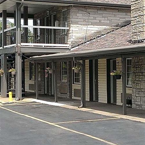 费尔蒙特市 皇家休闲旅馆汽车旅馆 外观 照片